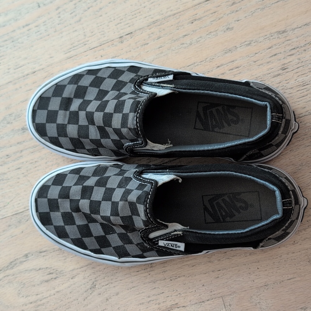 Vans Black and Gray Checkered Slip-On Sneakers Women's 5.5 - Picture 3 of 8